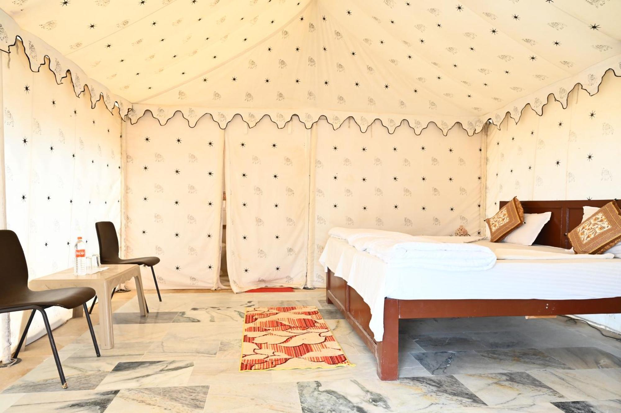 Barna Desert Camp Jaisalmer Luxury tent Kuri